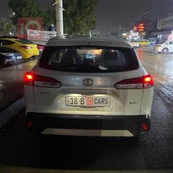 تۆیۆتا کۆرۆلا کرۆس